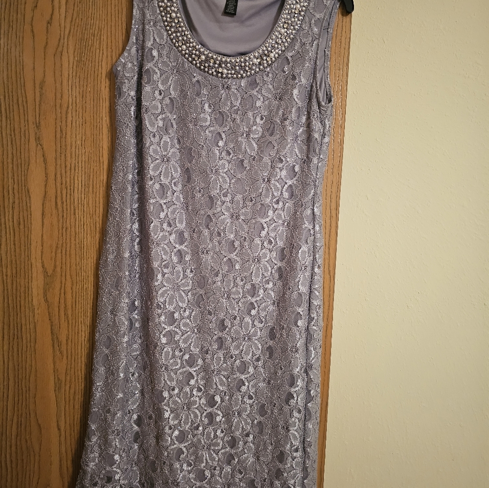 Dress - Picture 5 of 5